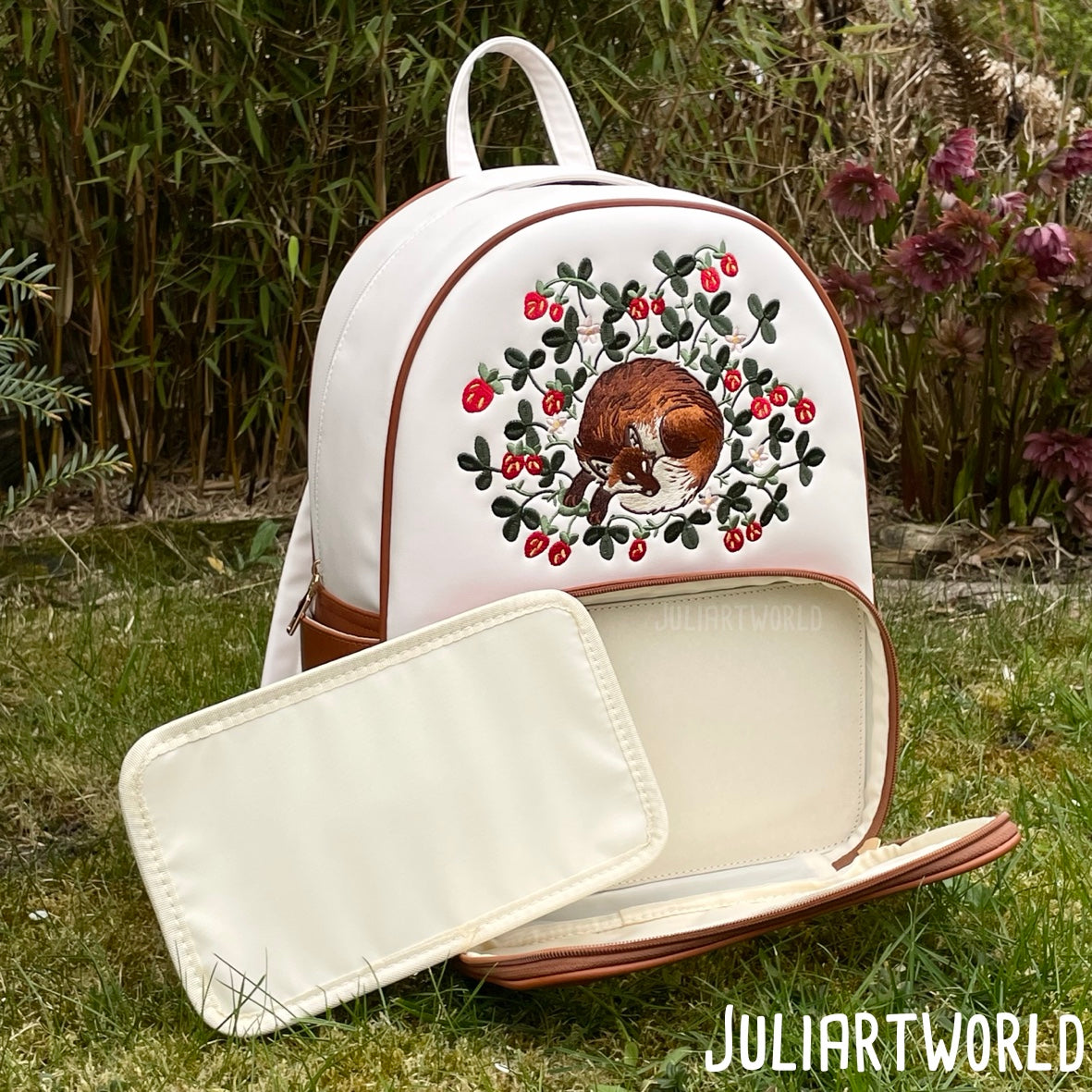 !PREORDER! BACKPACK -SLEEPY FOX CREAM WHITE